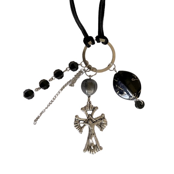 Silver-tone Leather and Beads Pendant Necklace and Earrings Set - Picture 8 of 15